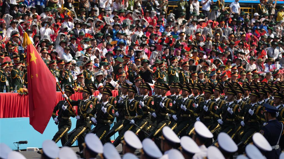 中国人民解放军仪仗司礼大队参加越南纪念南方解放50周年庆典活动