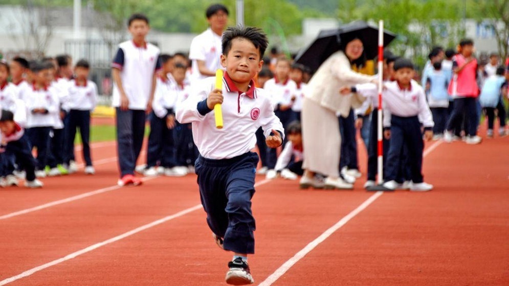 多彩活动迎“五一”