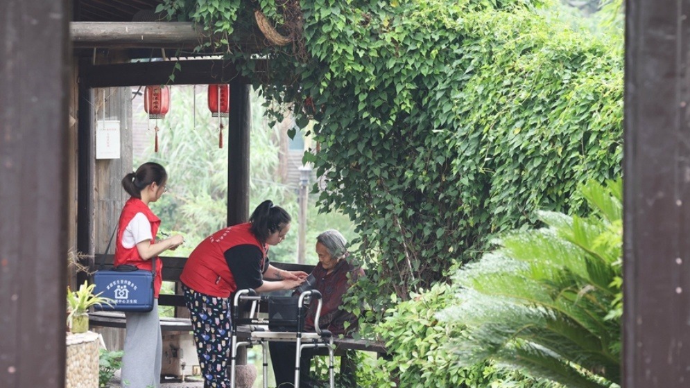 多彩活动迎接全国助残日