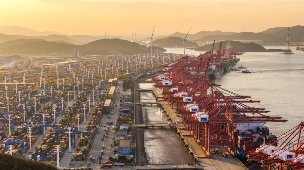 飞阅中国丨中国港口的物流脉动