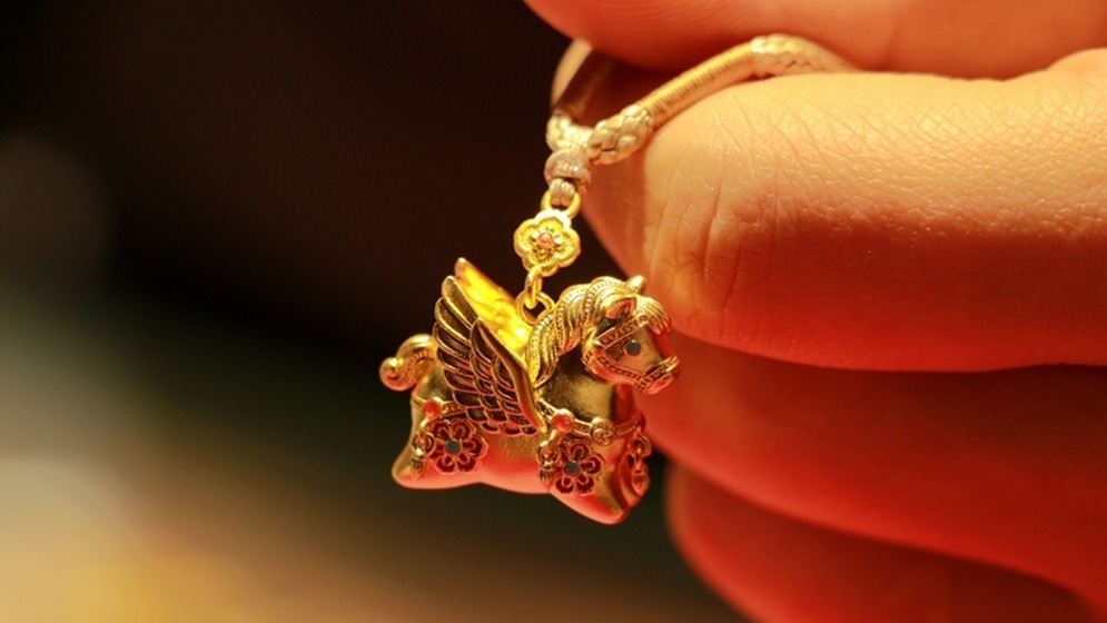 生肖马主题黄金饰品热销