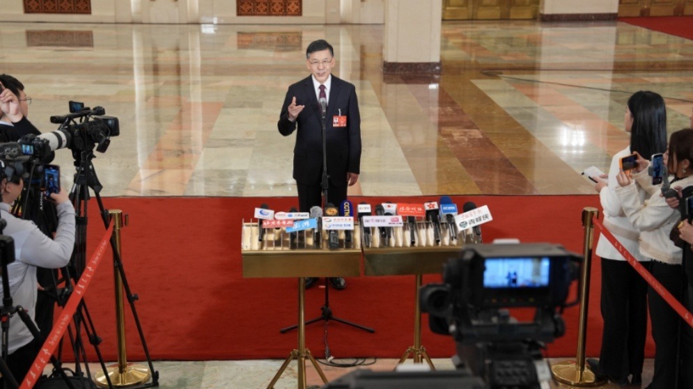 两会·人大开幕丨十四届全国人大四次会议首场“部长通道”集中采访活动举行