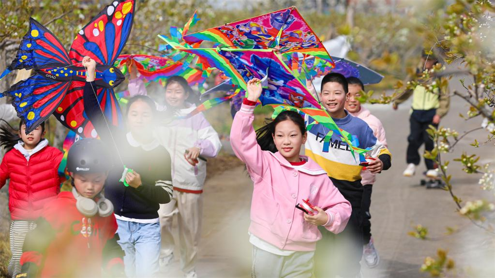 春假牵手小长假——看他们的别样假期