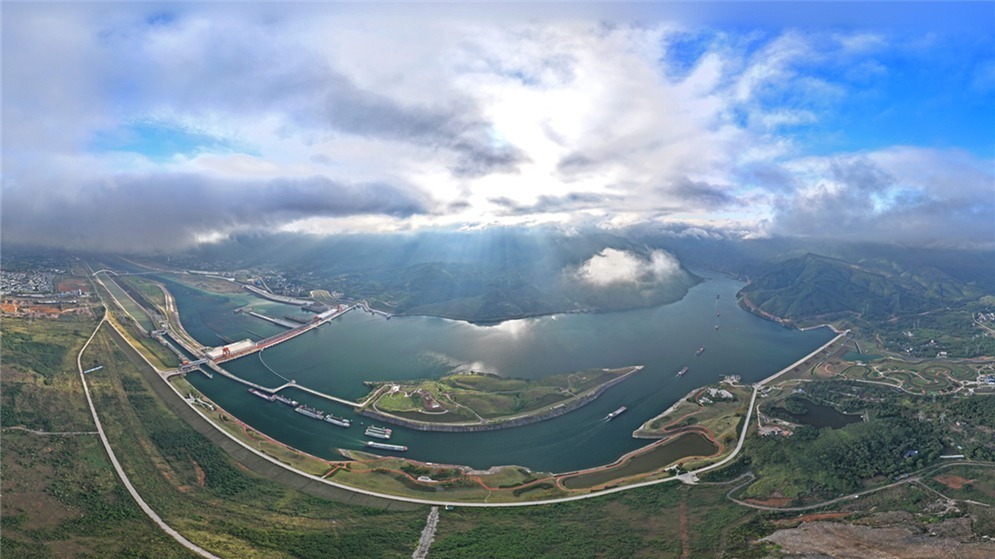 中国之城丨广西贵港：山环水抱一平川