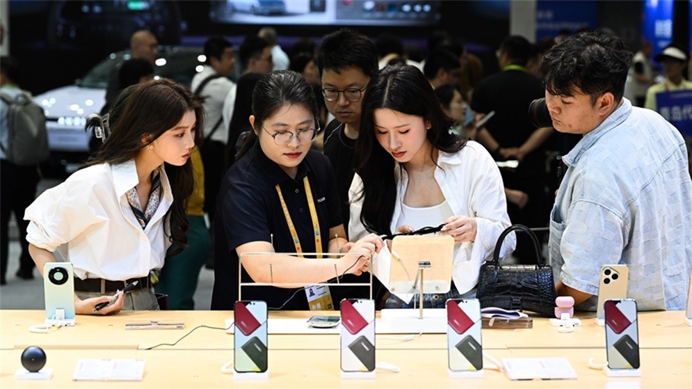 第六届中国国际消费品博览会举办