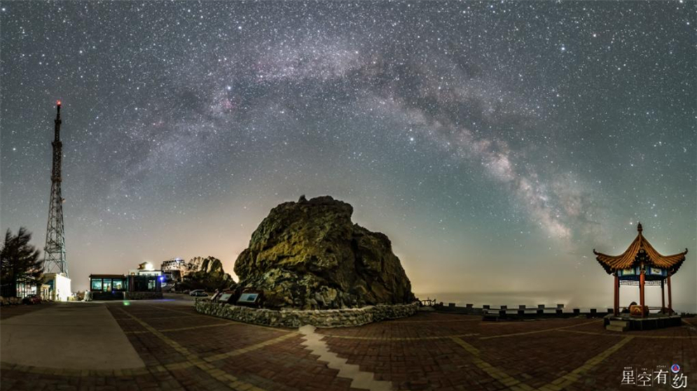 星空有约丨“银河拱桥”迎来绝佳观测季，业内人士支招如何赏拍