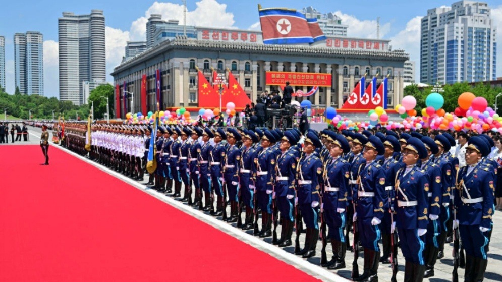 高清大图丨习近平访问朝鲜 朝方举行盛大欢迎仪式