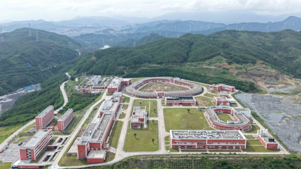 大科学装置强流重离子加速器投入试运行