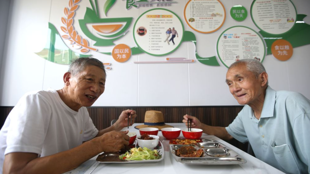数览中国脉动丨超400万人次的“食”事，为谁而暖？