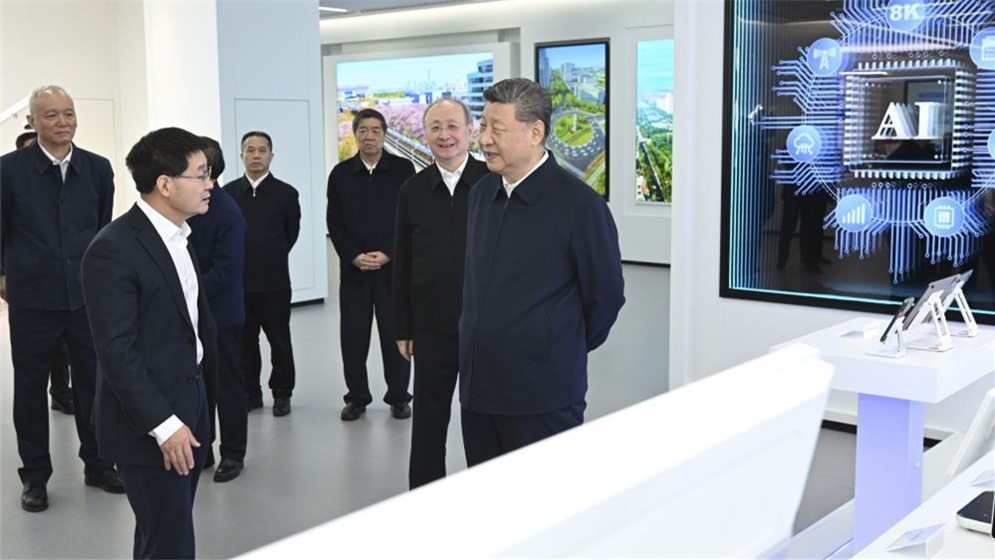 新华图讯丨习近平在北京考察科技创新工作