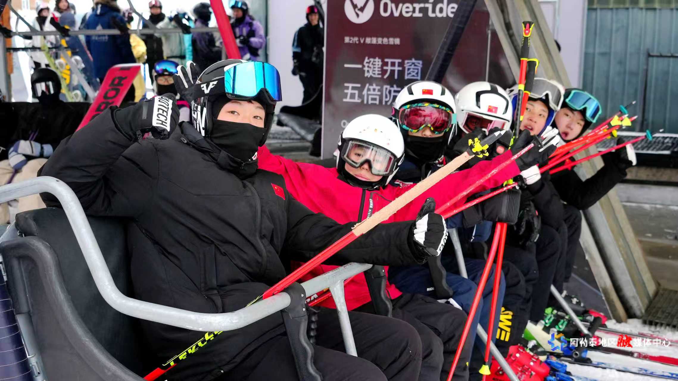 mmexport1764856601541