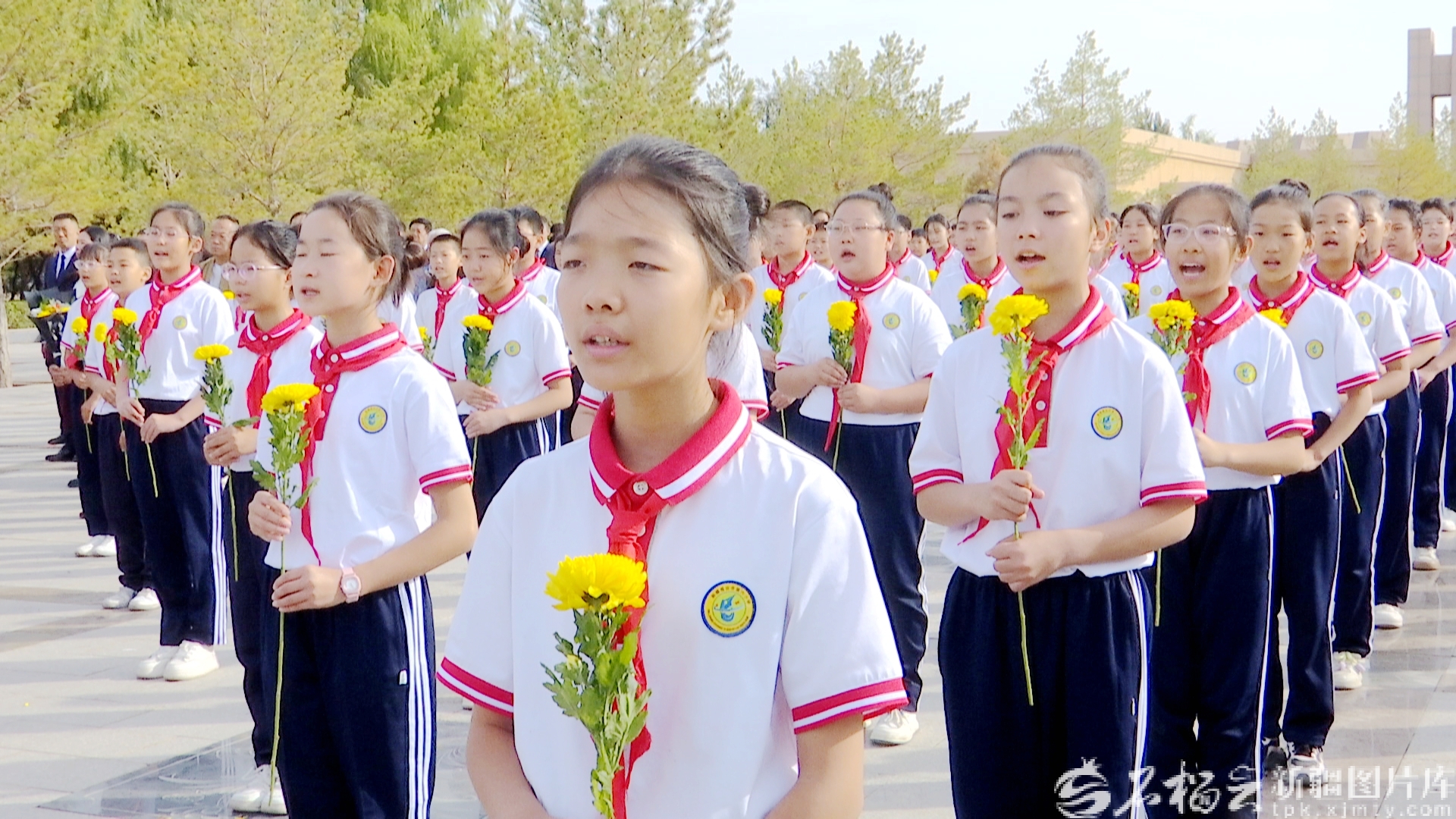 mmexport1759230448852